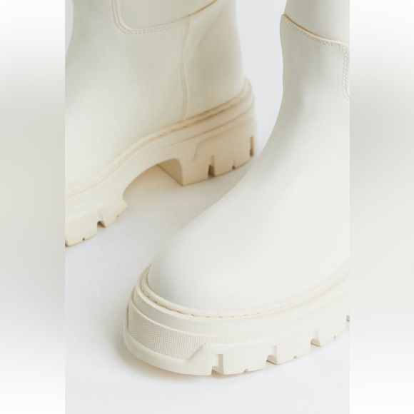 Knee high chunky boots - Picture 4 of 8